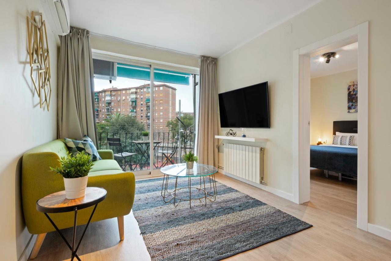 Tendency Apartments Forum 4 Сан-Адріа-де-Бесос Екстер'єр фото